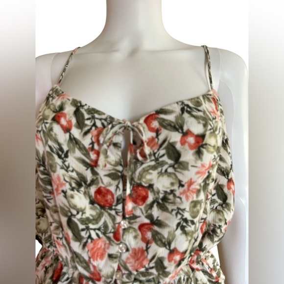Abercrombie & Fitch White Smocked Tie Front Camisole Peplum Tank Top Floral Sz L - Picture 2 of 4